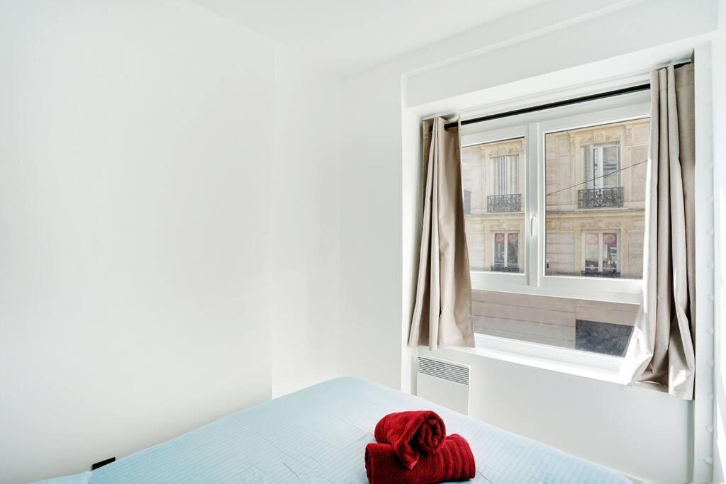 Apartamento Magnifique 3 Pieces Paris 18Eme Exterior foto